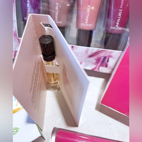 Dolce Gabbana, Burberry, L’Oréal, Nexxt beauty Stocking Stuffer Christmas Gift - Picture 9 of 13